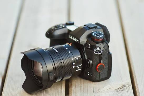 DSLR Camera